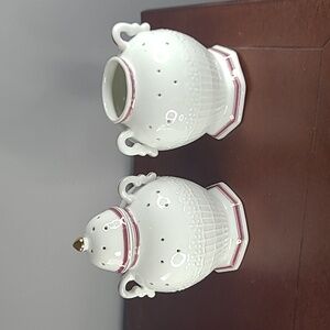 Rare Vintage Gailstyn-Sutton White and Gold Ceramic Potourrie Jars Ginger Jar